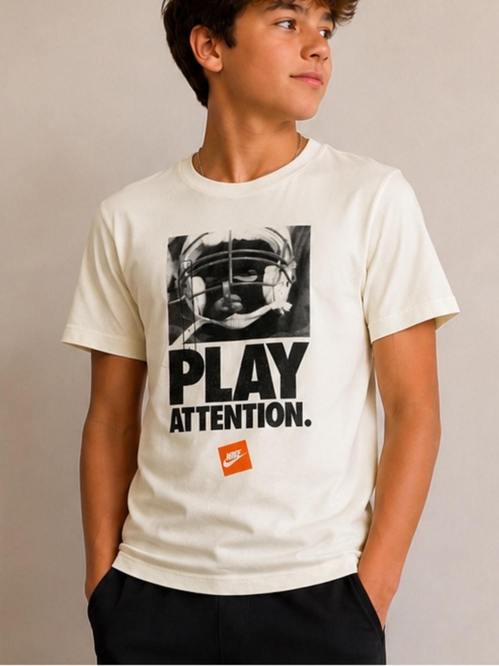 Nike Boys White Graphic T-Shirt Play Attention Tee Youth L NWT